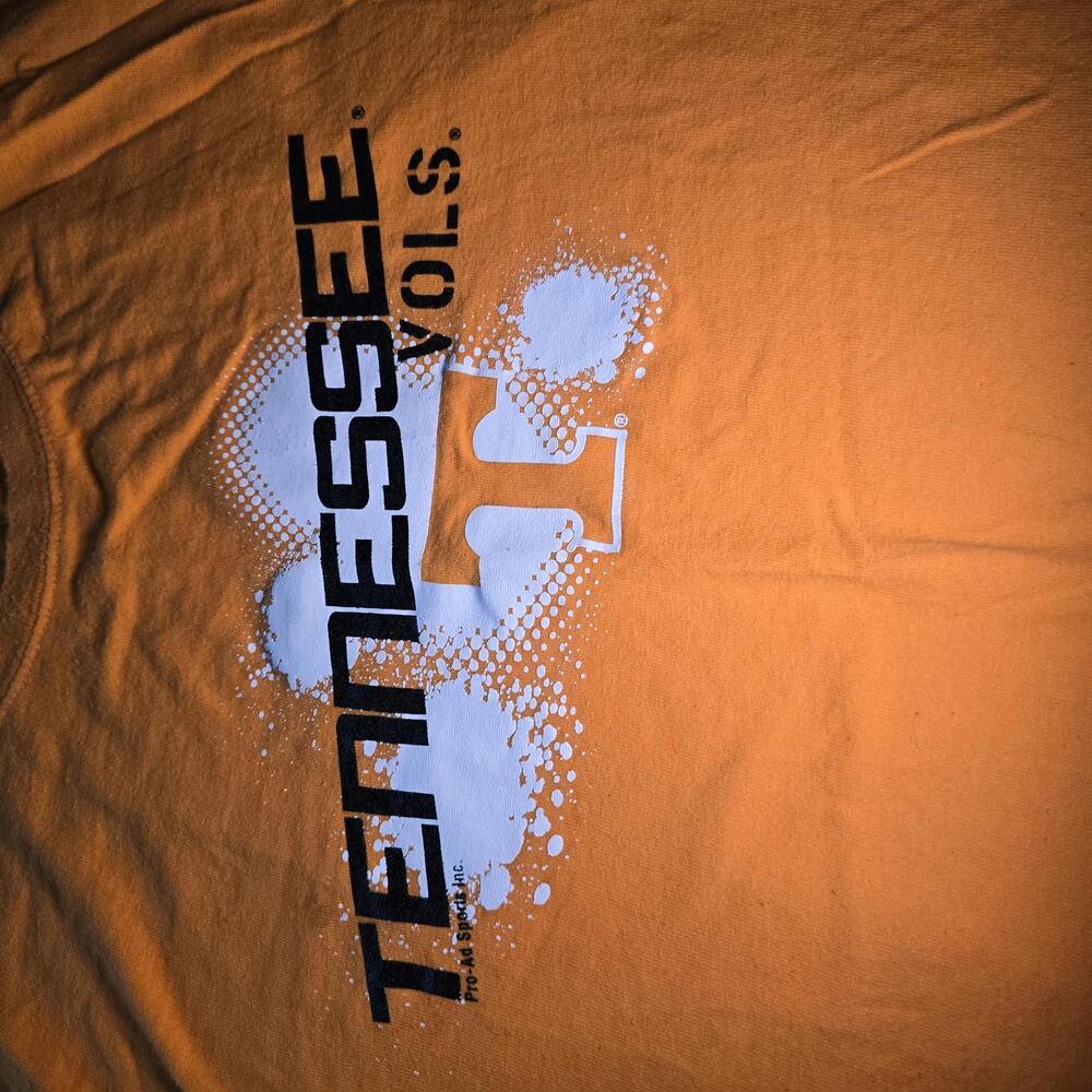 Orange Tennessee Volunteers T-Shirt 100% Cotton Large